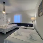 Faskomilo Paros * Νάουσα