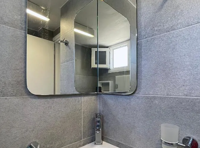 Faskomilo Paros Науса