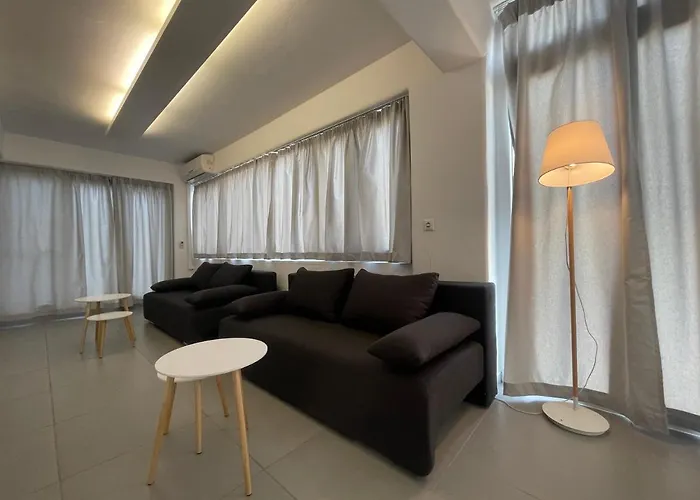 Faskomilo Paros Науса